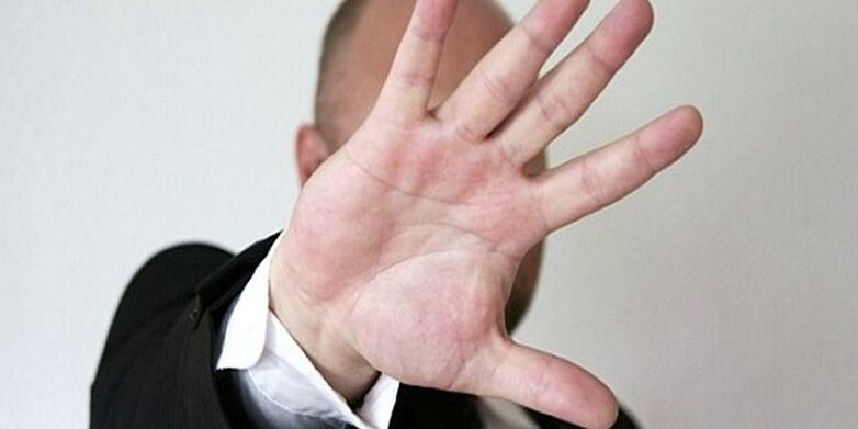 moški proti nastavku za povečanje penisa